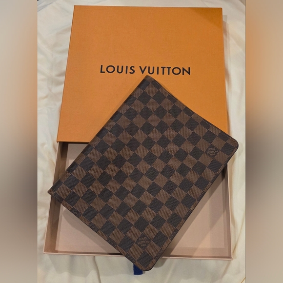 Louis Vuitton Brown Checkered Men's Bag - Picture 1 of 7